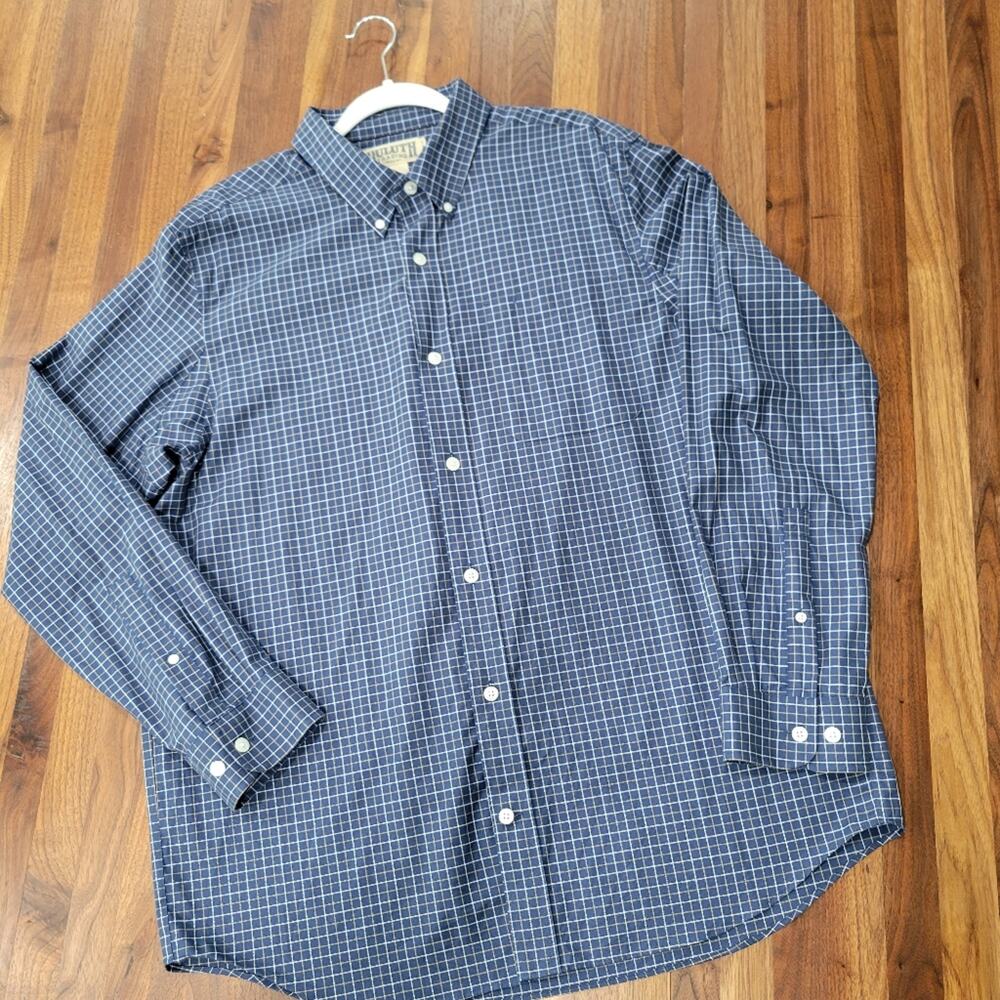 Duluth Trading Co Trim Fit Button Front Collard Shirt Size XL